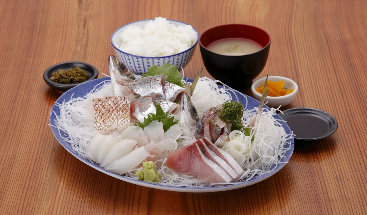 福浦漁港みなと食堂の刺身定食