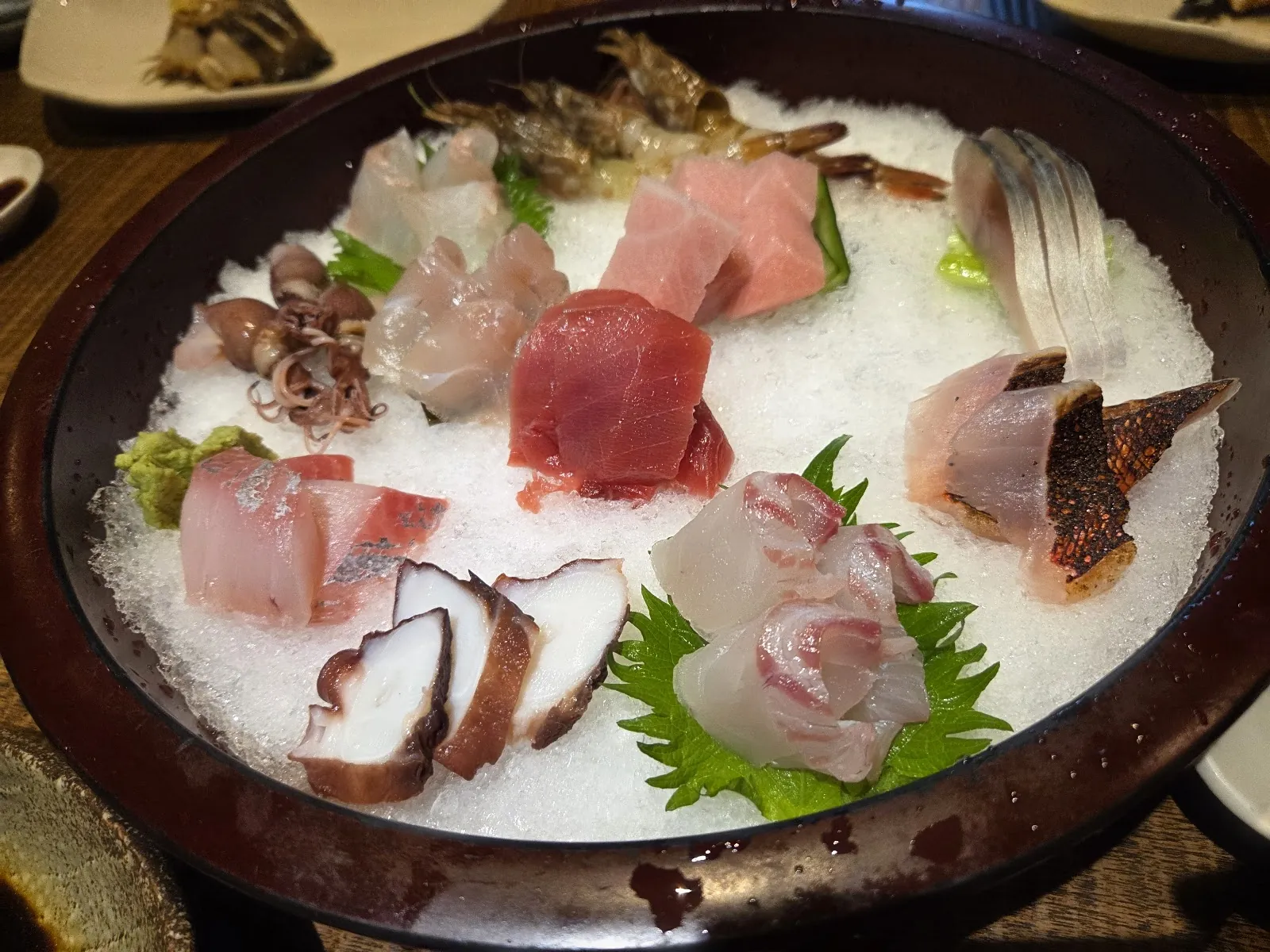 氷の上の刺身