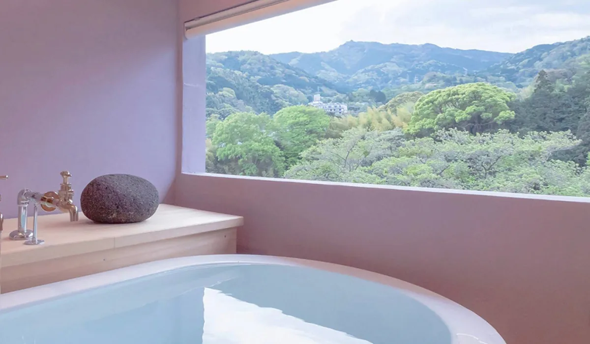 Private bath in a guest room