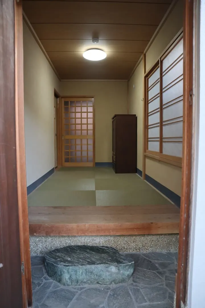 城山館の離れの入口