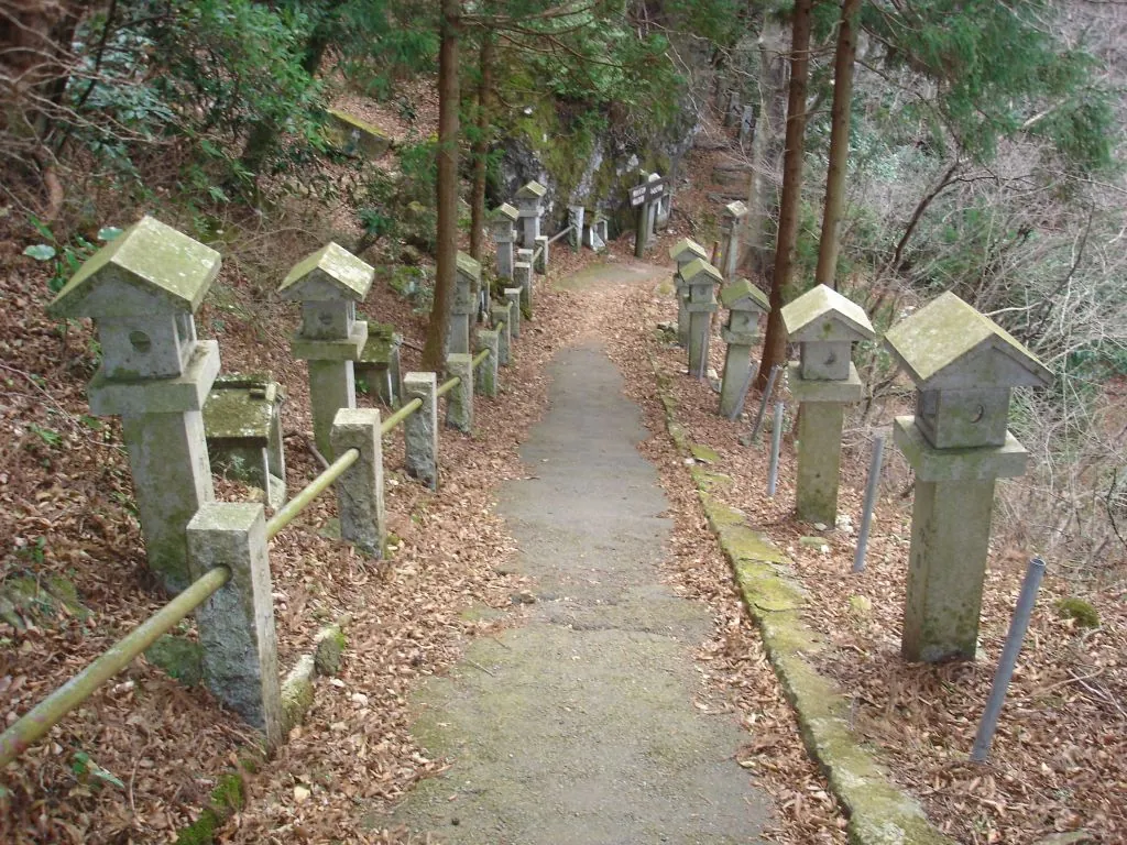 Stone lanterns along the path